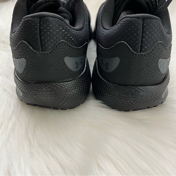 New with Box Under Armour Men's black UA Charged Pursuit 2 4E Shoe Size 10.5 - Picture 9 of 9